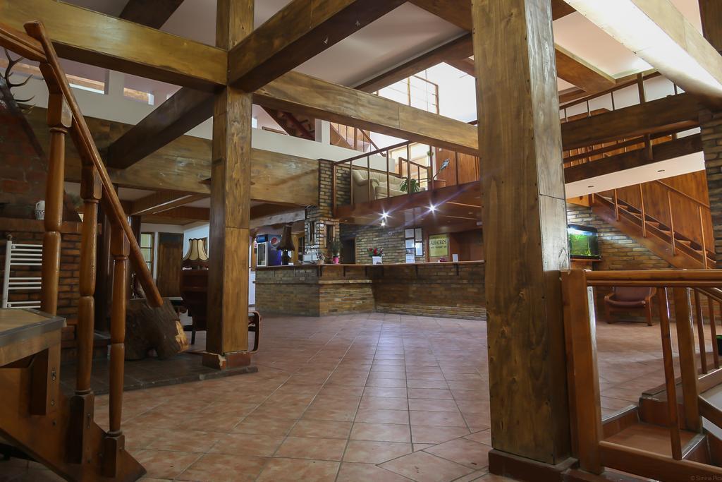 Albatros Hotel Calarasi  Buitenkant foto