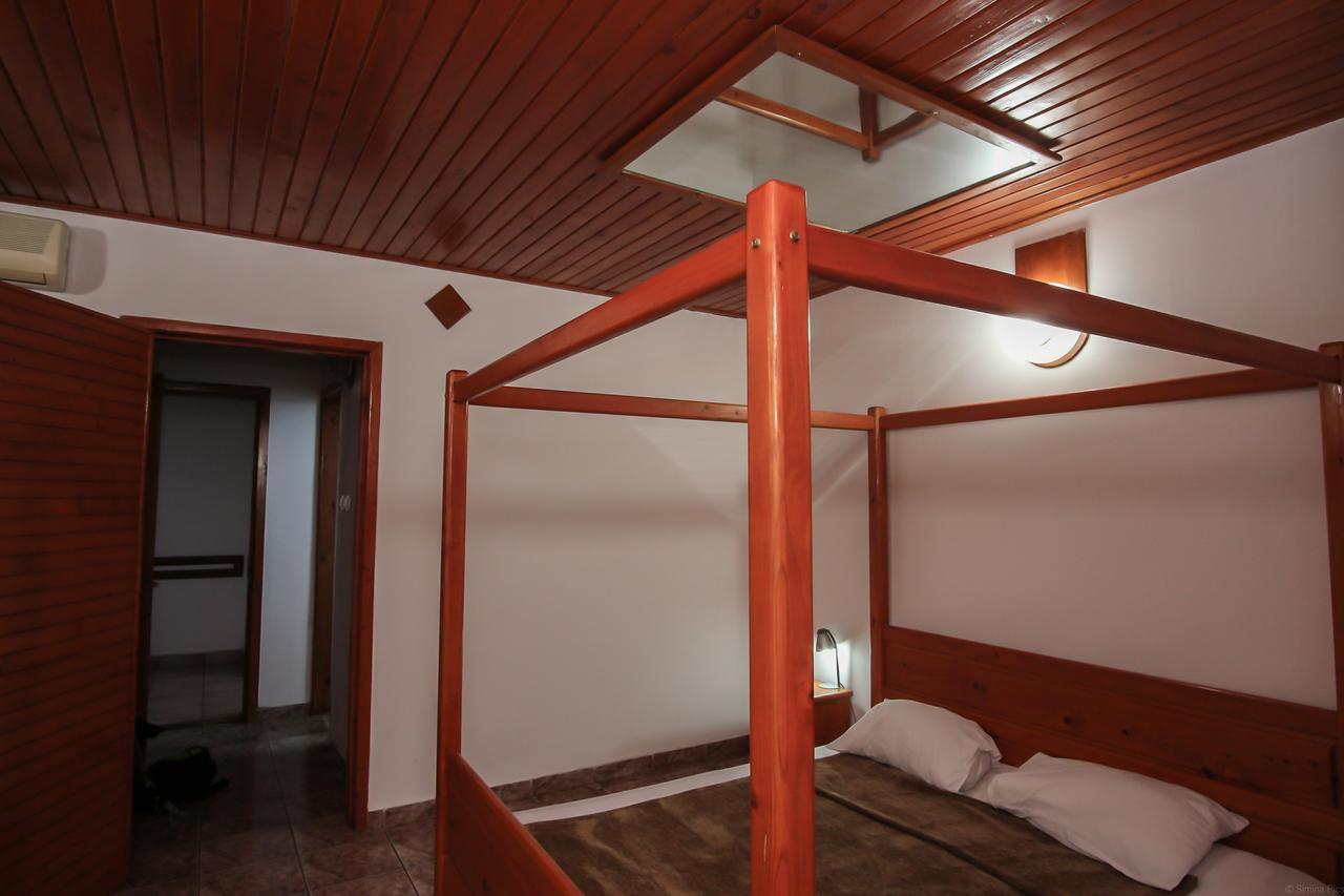 Albatros Hotel Calarasi  Buitenkant foto