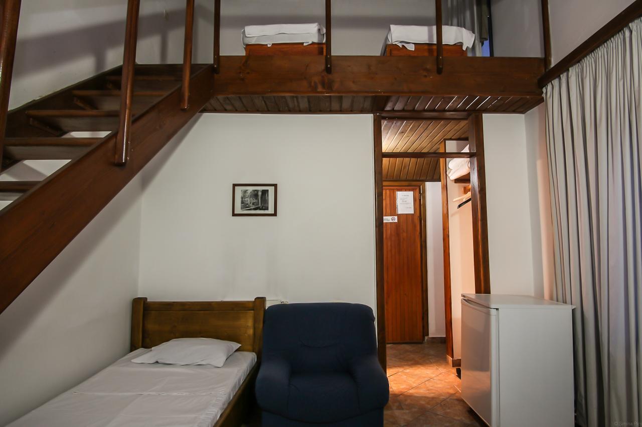 Albatros Hotel Calarasi  Buitenkant foto